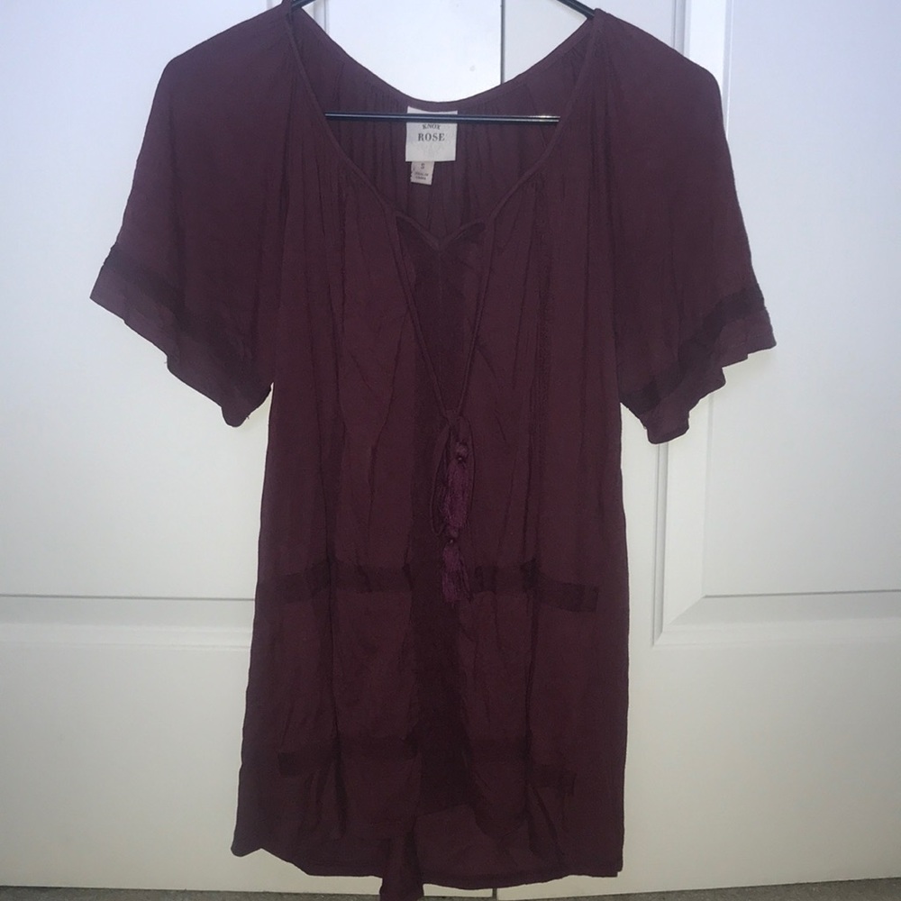 Flowery maroon short sleeve top